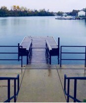 More Photos Of 3755 E 82nd St, Indianapolis Office Residential For Lease