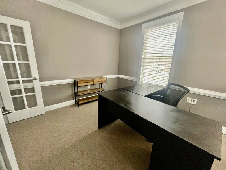 More Photos Of 3105 Creekside Village Dr, Kennesaw Office For Sale