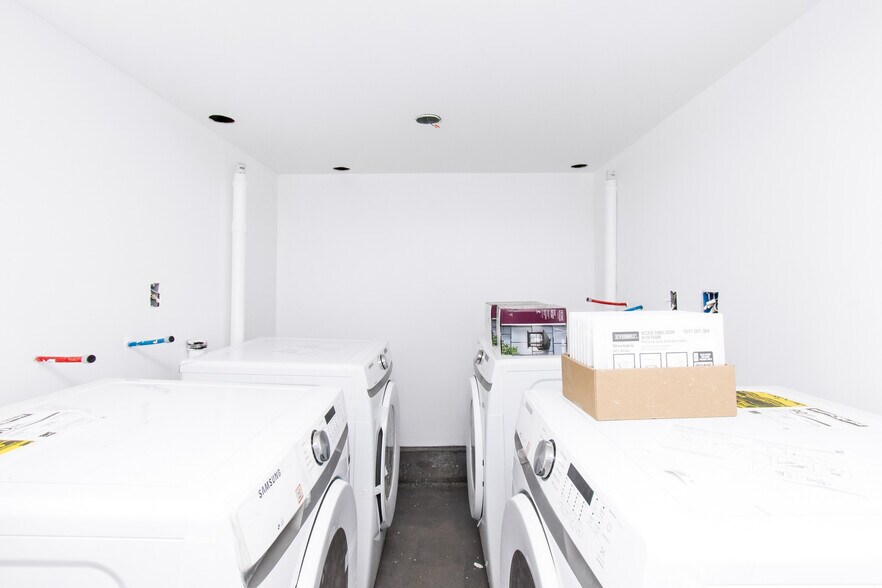 More Photos Of 1823 P St, Sacramento Apartments For Sale
