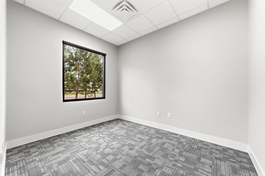 More Photos Of 28809 Hardin Store Rd, Magnolia Office For Lease