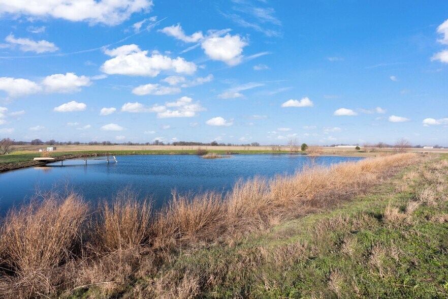 More Photos Of 2848 TX-81, Itasca Land For Sale