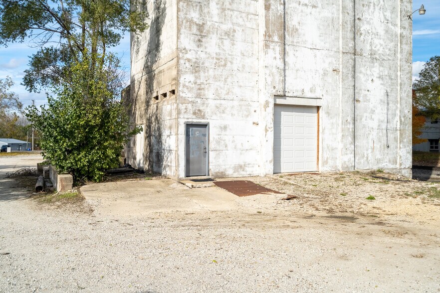 More Photos Of 14727 S Naperville Rd, Plainfield Industrial For Sale