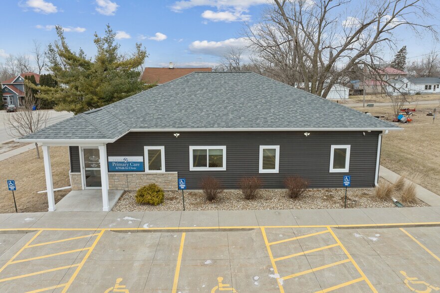 More Photos Of 131 Main E st, Shellsburg Medical For Sale