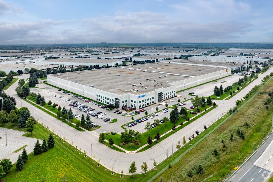 More Photos Of 88 Foster Cres, Mississauga Distribution For Lease