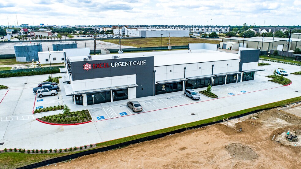 More Photos Of 19304 Katy Fwy, Houston Storefront For Sale