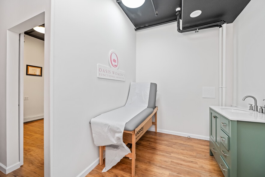 More Photos Of 250 Gorham St, Canandaigua Office For Sale