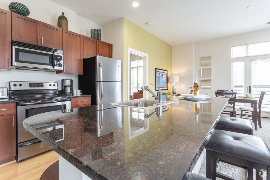 More Photos Of 670 Downey Green, Hampton Apartments For Sale