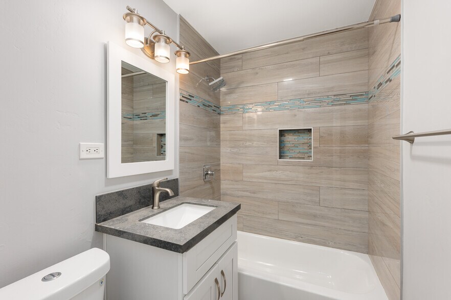 More Photos Of 7128 E Hyatt St, San Diego Apartments For Sale