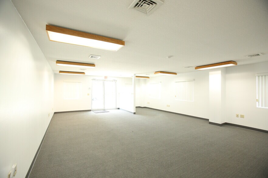 More Photos Of 7731 SE 59th Ct, Ocala Warehouse For Lease