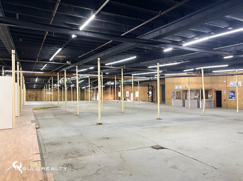 More Photos Of 406 Fourth Ave, Dalton Manufacturing For Sale