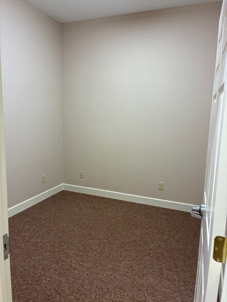 More Photos Of 1880 W City Dr, Elizabeth City Medical For Sale