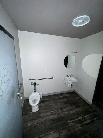 More Photos Of 1669 Hertel Ave, Buffalo Freestanding For Lease