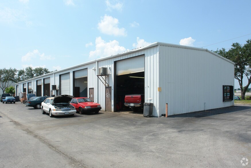 More Photos Of 1801-1817 SW South Macedo Blvd, Port Saint Lucie Light Distribution For Lease