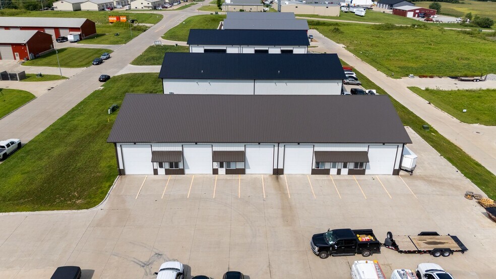 More Photos Of 200 Greenfield Dr, Tiffin Industrial For Lease