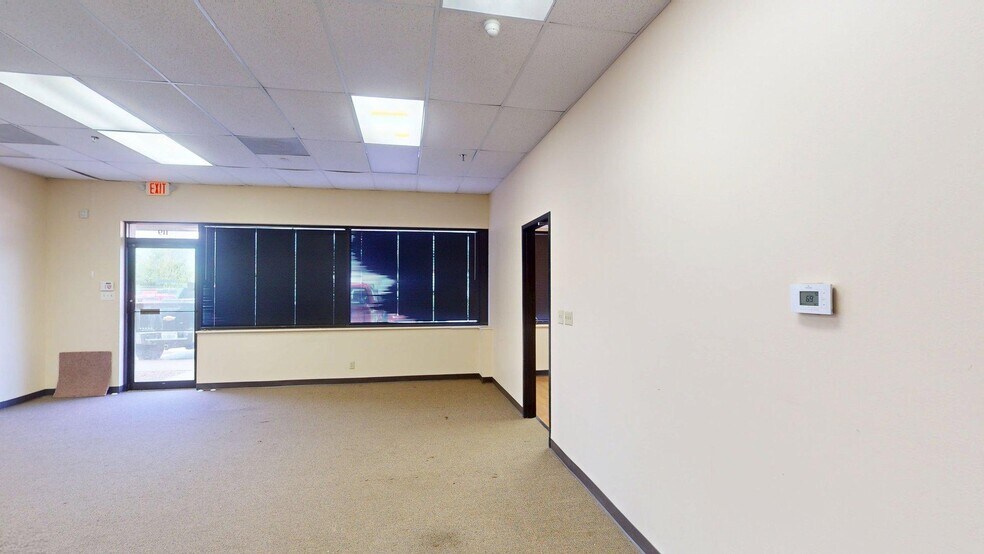More Photos Of 3430 Constitution Dr, Springfield Warehouse For Lease