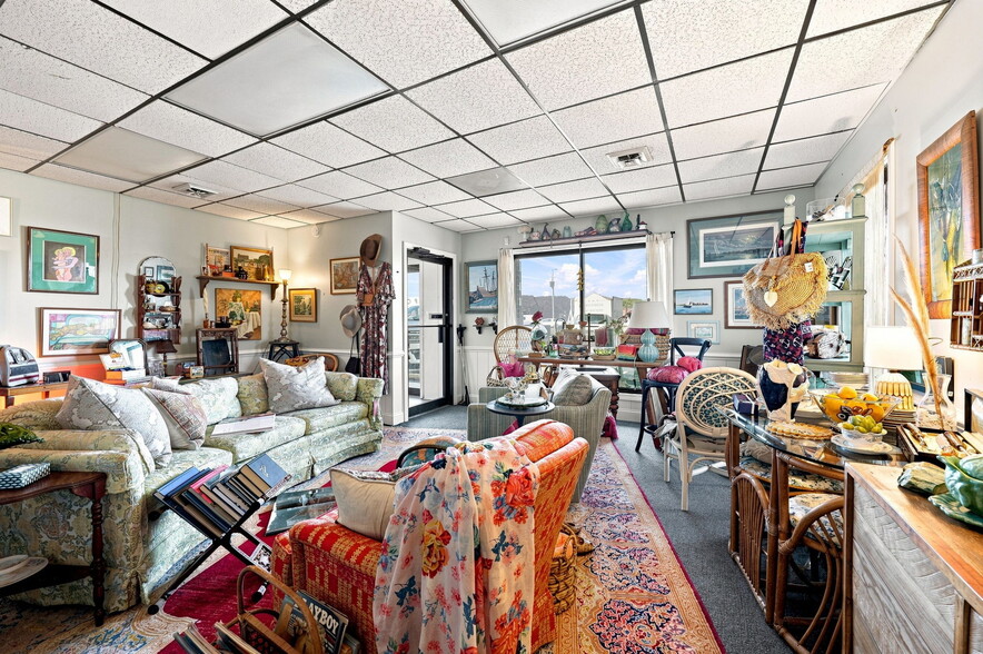 More Photos Of 2705 N Croatan Hwy, Kill Devil Hills Freestanding For Sale