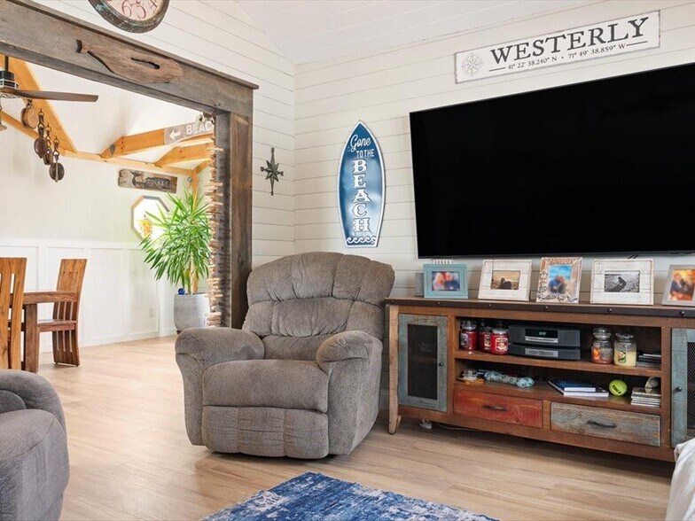 More Photos Of 25 Crandall Ave, Westerly Specialty For Sale