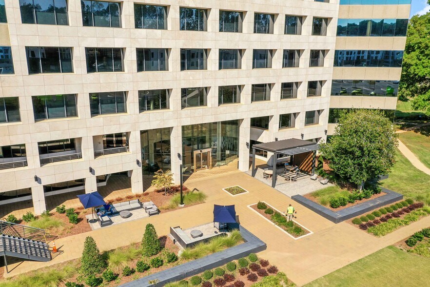 More Photos Of 5511 Capital Center Dr, Raleigh Office For Lease