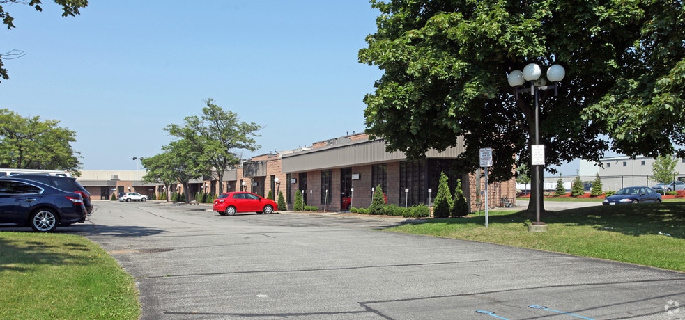 More Photos Of 1730 McPherson Ct, Pickering Showroom For Sale