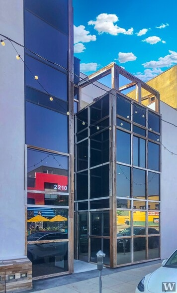 Primary Photo Of 2210 Main St, Santa Monica Office Residential For Lease