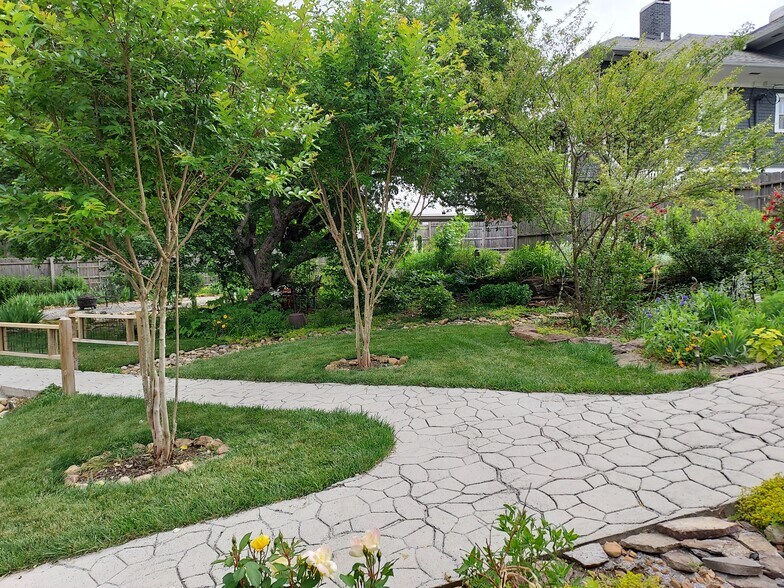 More Photos Of 178 S Caldwell St, Brevard Specialty For Sale