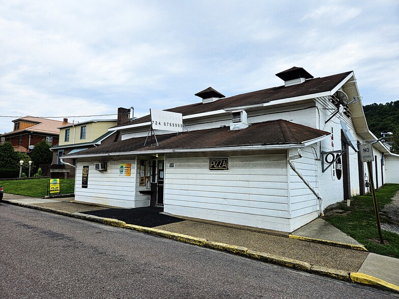 Primary Photo Of 527 Market St, Bolivar Bowling Alley For Sale