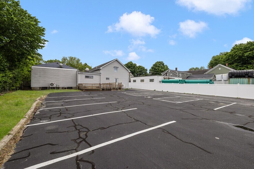 More Photos Of 84-86 Kilvert St, Warwick Restaurant For Sale