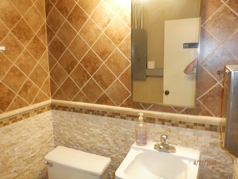 More Photos Of 9223-9247 Archibald Ave, Rancho Cucamonga Warehouse For Lease