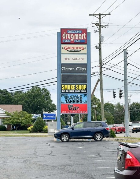 More Photos Of 3015 N Wooster Ave, Dover General Retail For Lease