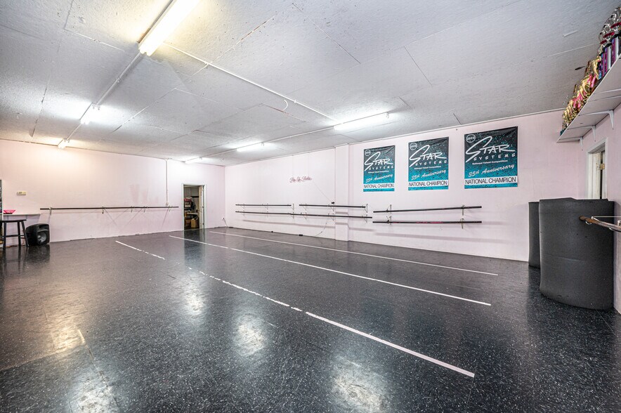 More Photos Of 126 1st Ave S, Conover Storefront Retail Office For Sale