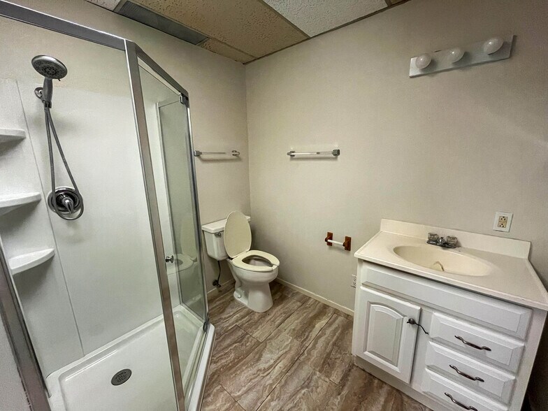 More Photos Of 9609 Comanche Rd NE, Albuquerque Office For Sale