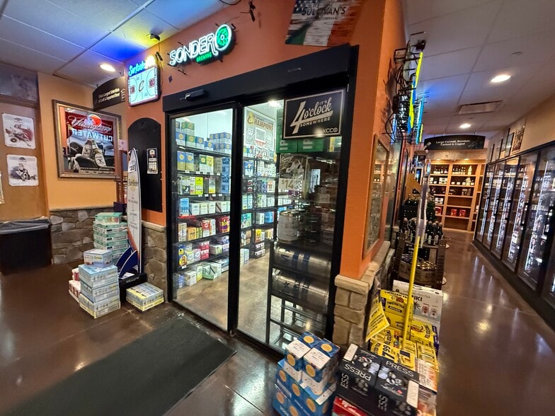 More Photos Of 9620 Old Johnnycake Ridge Rd, Mentor Restaurant For Lease