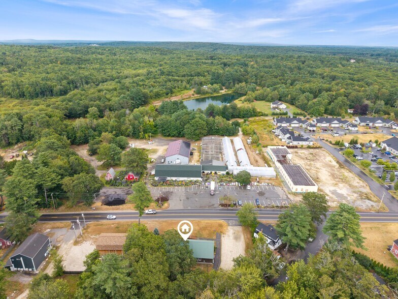 More Photos Of 204 Gray Rd, Cumberland General Retail For Sale