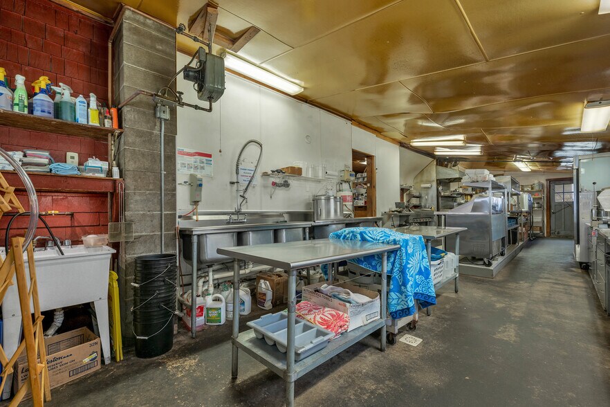 More Photos Of 1955 Presidential Hwy, Jefferson Restaurant For Sale