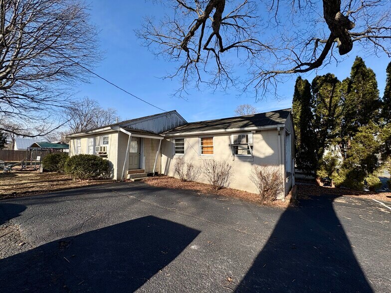 More Photos Of 143 Stony Battery Rd, Landisville Unknown For Lease