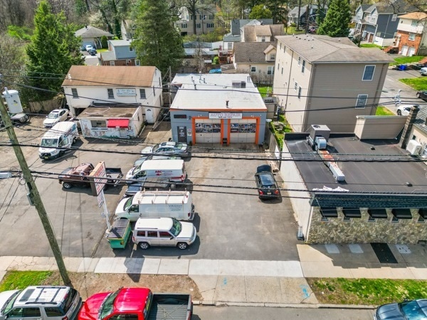 More Photos Of 305 S Michigan Ave, Kenilworth Industrial For Sale