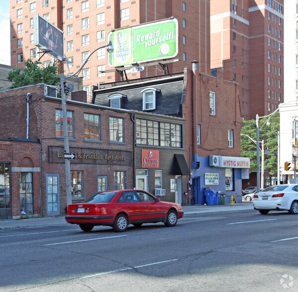 More Photos Of 155-157 Richmond St, Toronto Storefront Retail Office For Sale