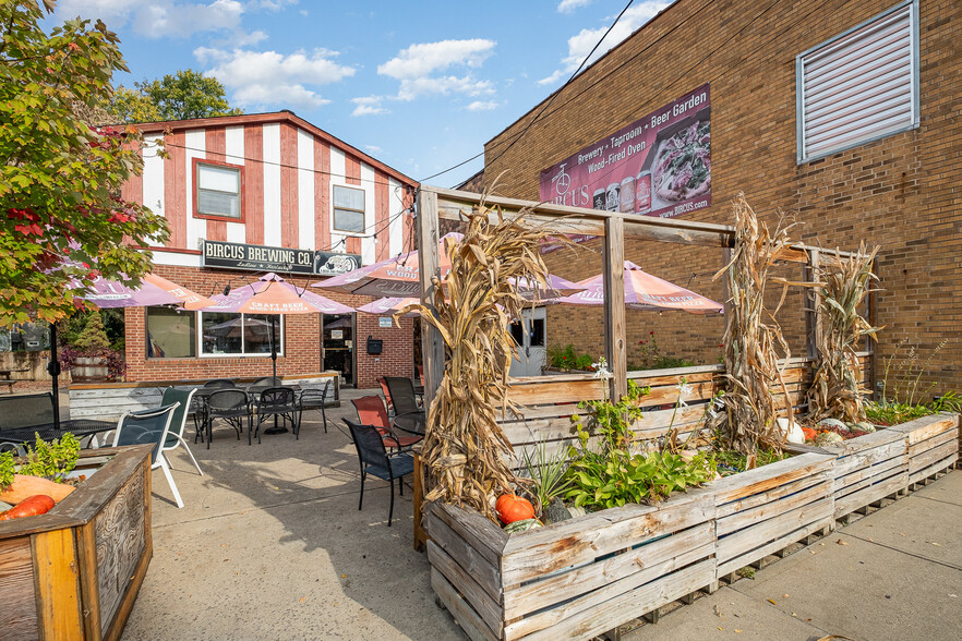 Primary Photo Of 326 Elm St, Ludlow Restaurant For Sale