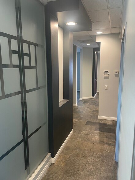 More Photos Of 1990 S Santa Fe Ave, Vista Freestanding For Lease