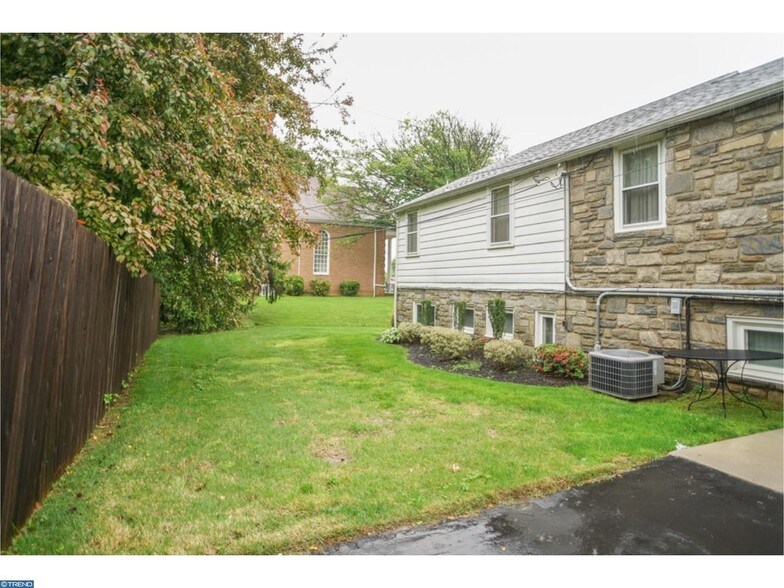 More Photos Of 1 N Ormond Ave, Havertown Office For Lease