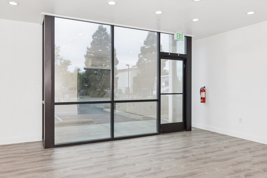 More Photos Of 156 Camino Oruga, Napa Warehouse For Lease