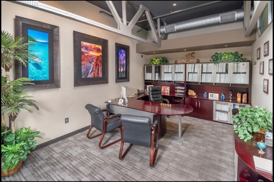 More Photos Of 12180 Ridgecrest Rd, Victorville Showroom For Sale