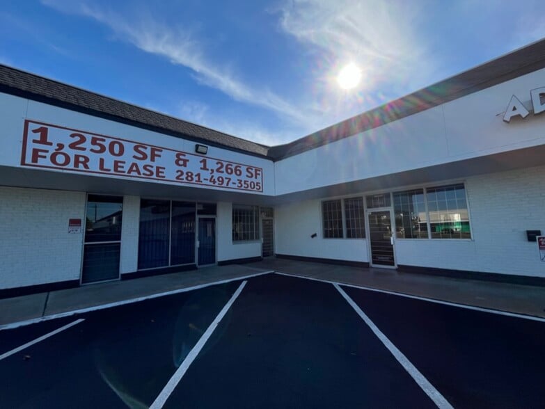 More Photos Of 1905 S Dairy Ashford, Houston Freestanding For Lease