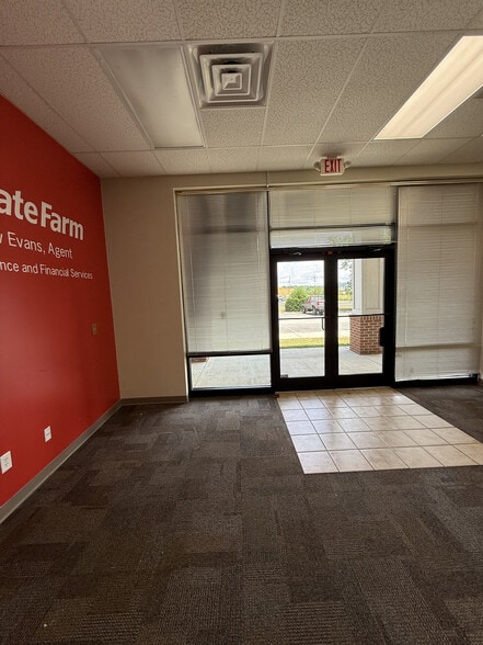 More Photos Of 420-452 Peppers Ferry Rd NW, Christiansburg Unknown For Lease