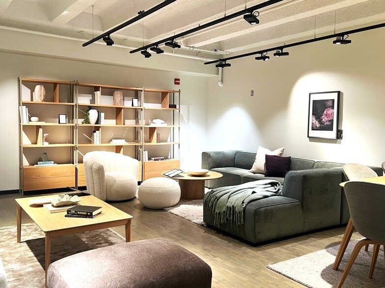 More Photos Of 3342 M St NW, Washington Storefront For Sale