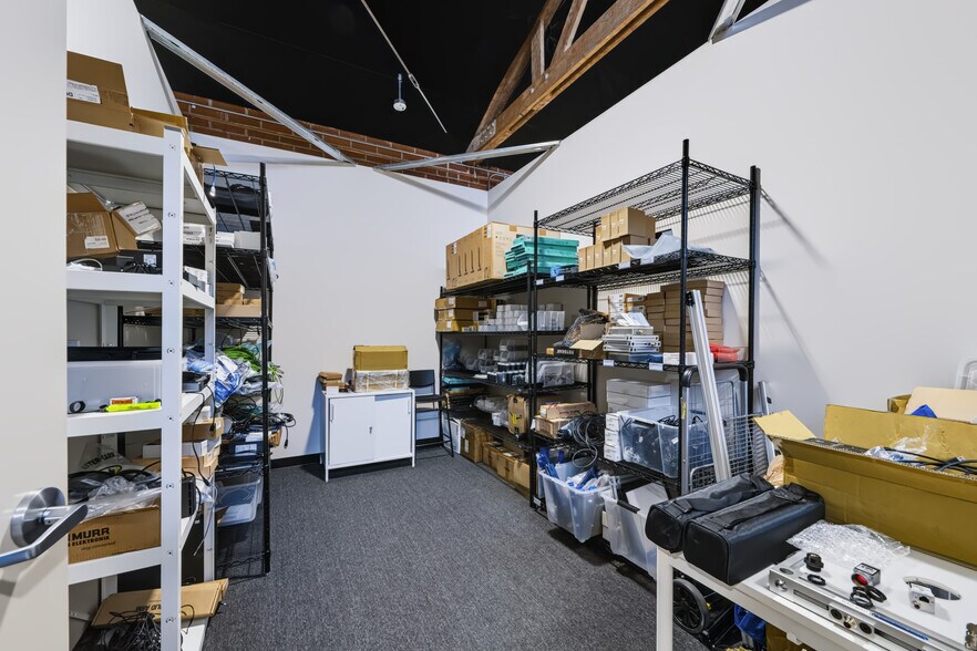 More Photos Of 161 Pasadena Ave, South Pasadena Loft Creative Space For Lease