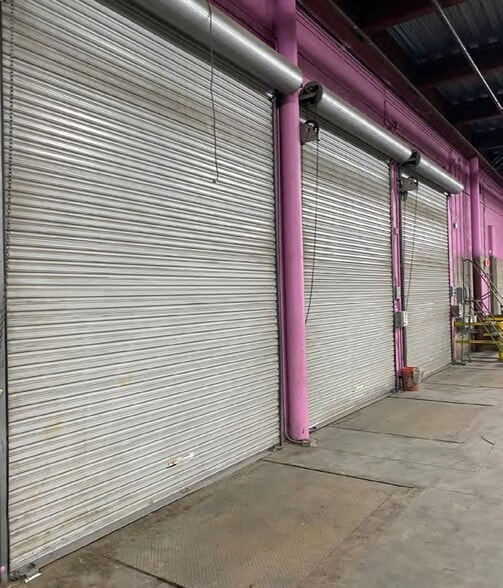 More Photos Of 15001 S Figueroa St, Gardena Distribution For Lease