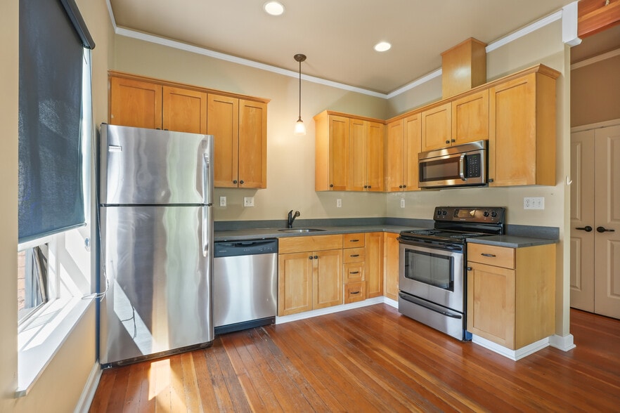 More Photos Of 3037-3041 N Williams Ave, Portland Apartments For Lease