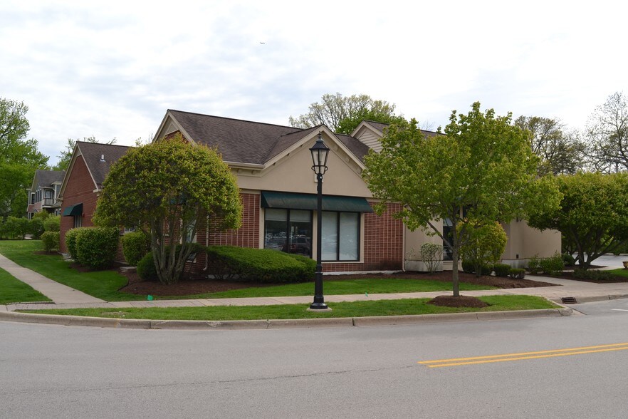 More Photos Of 301 W Railroad Ave, Bartlett General Retail For Sale