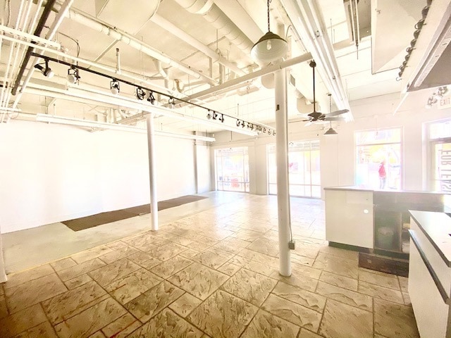 More Photos Of 100 Market St, Chattanooga Storefront For Sale